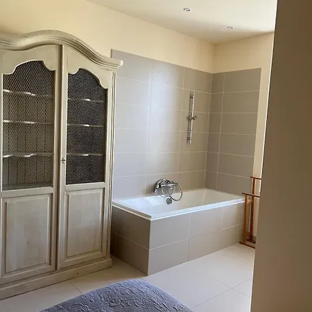 Charming Master House With Private Pool Quarante