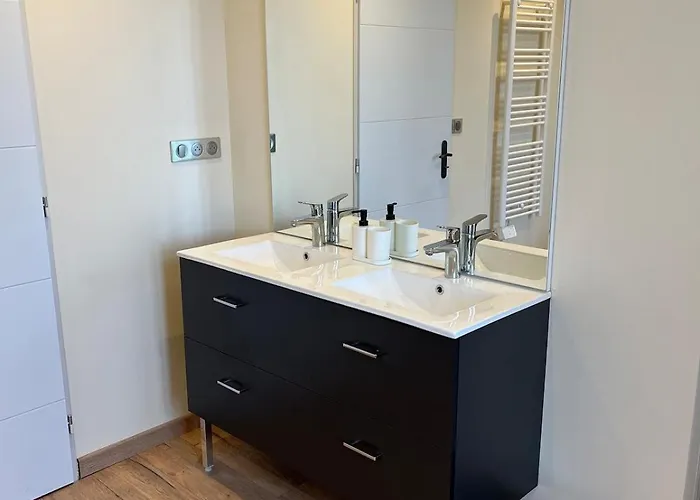 Dom wakacyjny Charming Master House With Private Pool *