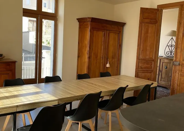 Dom wakacyjny Charming Master House With Private Pool Quarante